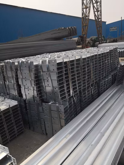Poteau de garde-corps en acier galvanisé de barrière de sécurité en forme de Z, fabrication chinoise